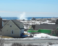 Entire House / Apartment A truly magical holiday experience awaits - Incredible Views ! (Peggys Cove, Canada)
