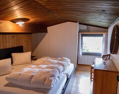 Toàn bộ căn nhà/căn hộ Cottage Sunny And Rustic, 2-8 P, In Val Poschiavo, Near Engadin (Poschiavo, Thụy Sỹ)