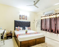 Khách sạn FabExpress Namo Suites Hitech City (Hyderabad, Ấn Độ)
