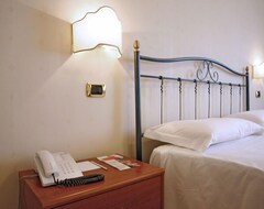 Hotel Villa Luigi (Martinsicuro, Italy)