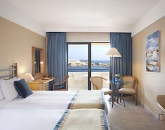 Khách sạn Marina Hotel Corinthia Beach Resort (St. Julian's, Malta)