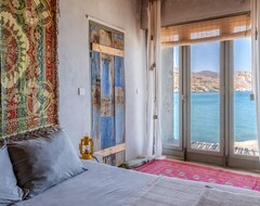 Koko talo/asunto Holiday Home Magical Retreat Tinos With Sea View, Private Terrace And Balcony (Tinos - Chora, Kreikka)