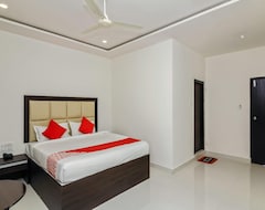 Khách sạn Capital O 26941 Hotel Palm International (Hyderabad, Ấn Độ)