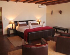 Hotelli Zebra Kalahari Lodge & Spa (Mariental, Namibia)