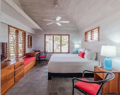 Hotel Barefoot Cay Resort (Roatán, Honduras)