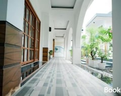 Bernese Resort Hotel Powered By Cocotel (Ligao City, Filipinler)