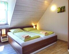 Toàn bộ căn nhà/căn hộ Cozy Double Room Surrounded By Vineyards (Volkach, Đức)