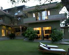 Khách sạn Mangrove Escapes Resort (Bentota, Sri Lanka)