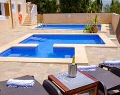 Hele huset/lejligheden House Near The Sea With Pool, Jacuzzi And Volleyball Court. Ideal For Families (Santanyí, Spanien)