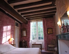 Bed & Breakfast Château du Plessis - Anjou (La Jaille Yvon, France)