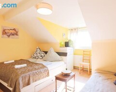 Toàn bộ căn nhà/căn hộ - 3-bedroom Apartment Luxury: Central & Spacious In Duisburg & Big Tv And Kitchen - (Duisburg, Đức)