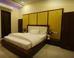 Capital O 48889 Hotel Klm And Resort (Sri Ganganagar, India)