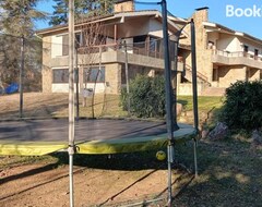 Koko talo/asunto Fantastico Chalet Para Familias Y Grupos (San Julián de Vilatorta, Espanja)