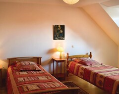 Cijela kuća/apartman 3 Bedroom Accommodation In Meslan (Meslan, Francuska)
