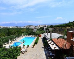 Hotel Golden Apartments (Agios Nikolaos, Greece)