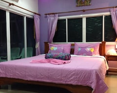 Sairougn Seaview Hotel (Krabi, Thailand)