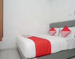 Hotel OYO 183 The Pipe House (Palembang, Indonesia)
