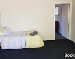 Entire House / Apartment Bellhaven (Cromwell, New Zealand)