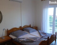 Tüm Ev/Apart Daire Klimatisiertes Apartment Barbara (Trpanj, Hırvatistan)