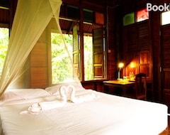 Khách sạn Art'S Riverview Jungle Lodge (Khao Sok, Thái Lan)