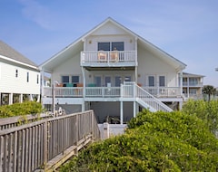 Tüm Ev/Apart Daire Gorgeous, Remodeled 5 Br 4 Bth Oceanfront Home With Private Heated Pool! (Holden Beach, ABD)