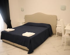 Otel Colosseo Rooms Imperial Rome (Roma, İtalya)