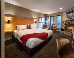 Hotel Buffalo Mountain Lodge Lodge Room (Port Alberni, Canada)