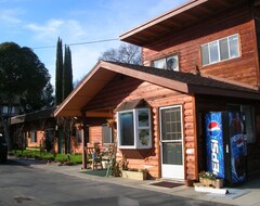 Khách sạn Rainbow Lodge (Lakeport, Hoa Kỳ)