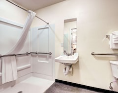 Suburban Extended Stay Hotel (Westminster, USA)