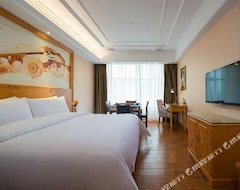 Hotel Vienna  (taihe Chengjiang Avenue) (Taihe, China)