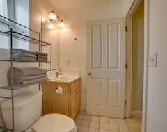 Tüm Ev/Apart Daire Airy Seattle Apartment ~ 7 Mi To Downtown! (Seattle, ABD)