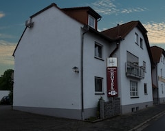 Khách sạn Dorheimer Hof (Friedberg, Đức)