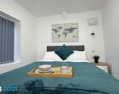 Casa/apartamento entero The En-suite Escape. 4-bed Luxury Stay (Wakefield, Reino Unido)