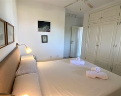 Hotel Lucie - Three Bedroom (Jávea, España)
