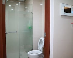 Bed & Breakfast One Eastwood Tower 1 (Quezon City, Filipinas)
