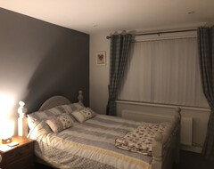 Cijela kuća/apartman Rose Cottage - Beautiful, Cozy, Warm, (Lisburn, Ujedinjeno Kraljevstvo)