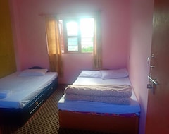 Khách sạn Lake Front Guest House (Pokhara, Nepal)
