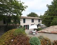 Cijela kuća/apartman Happiness And Quietness In An Old Farm In Provence (Ansouis, Francuska)