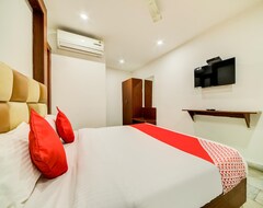 Khách sạn Oyo 39708 Hotel Hill Park Grand (Hyderabad, Ấn Độ)