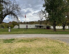 Camping Riverfront Property With Shelter House (McConnelsville, EE. UU.)