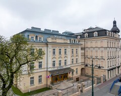 Sky Hotel Krakow (Krakov, Polonya)