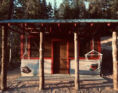 Entire House / Apartment A Cozy Cabin In The Woods, Many Trails And A Little Lake (Shevlin, USA)