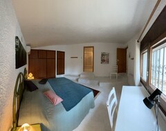 Cijela kuća/apartman Villa Lodji Sanggar In Exklusiver Lage, ErhÖht An 1.meereslinie, 300m Vom Strand (Vandellós, Španjolska)