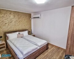 Casa/apartamento entero Cabana Varad Coronini (Moldova Nouă, Rumanía)