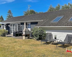 Hele huset/lejligheden Holiday House With Private Pool For 10 Persons (Hadsten, Danmark)