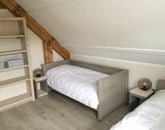 Toàn bộ căn nhà/căn hộ Brand New 8-person Villa With Sauna Within Walking Distance Of Ouddorp Beach (Ouddorp, Hà Lan)