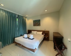 Hotel Ibiscus Villa By Jetta (Rawai Beach, Thailand)