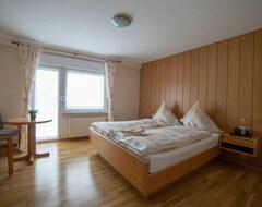 Tüm Ev/Apart Daire Spacious Vacation Home In Winterberg With A Large Balcony (Winterberg, Almanya)