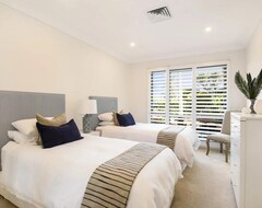 Toàn bộ căn nhà/căn hộ This House Is A 4 Bedroom(s), 4.5 Bathrooms, Located In Palm Beach, Nsw. (Umina Beach, Úc)