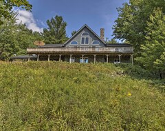 Koko talo/asunto New! Elegant & Quiet Maine Escape W/ Sauna & Deck! (Bridgton, Amerikan Yhdysvallat)